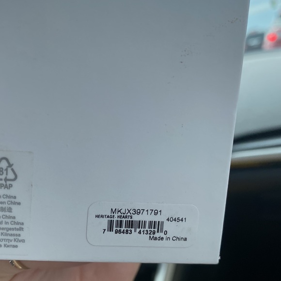 Michael kors necklace - Picture 3 of 3